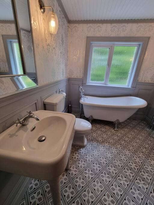Gap Retreat Villa Carrickmore Bagian luar foto